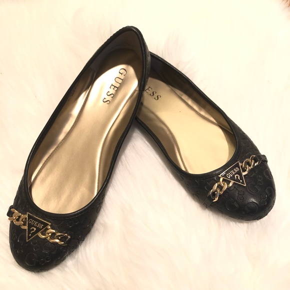 guess black flats